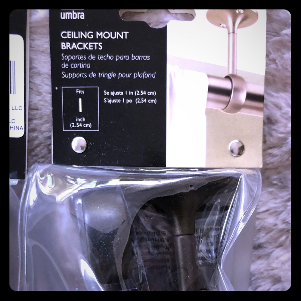 NWT! Umbra Bronze Ceiling Mounted Brackets